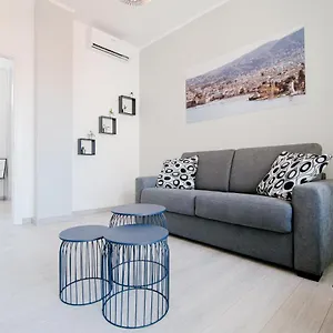  Apartment Bright - The House Of Travelers Italy