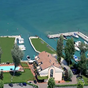 Yachting Mistral Hotel Sirmione