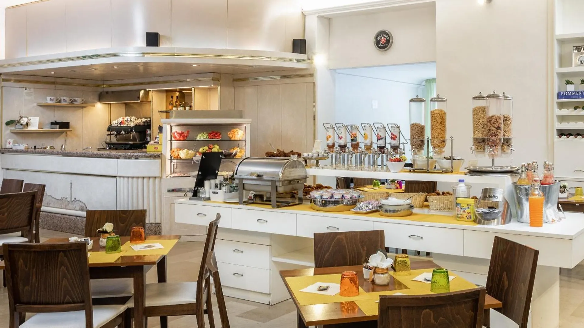 ***  סיינה Hotel Minerva איטליה