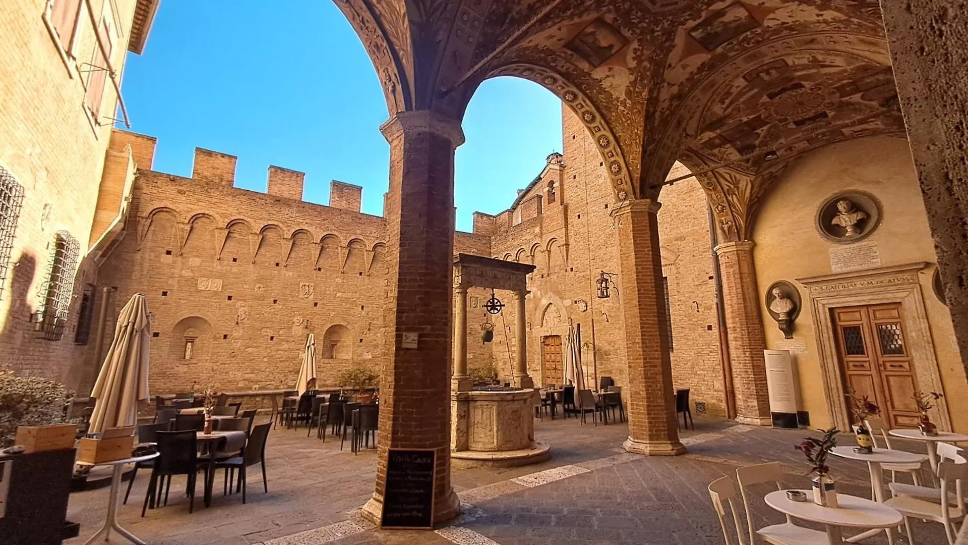 Hotel Minerva Siena 3*,
